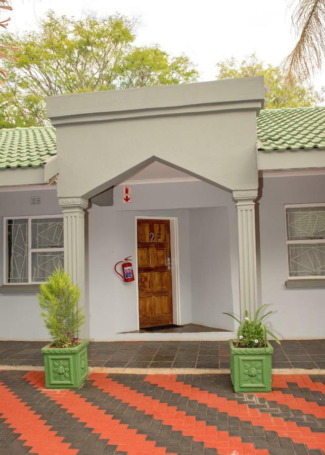 Savannah Guest House Polokwane Esterno foto