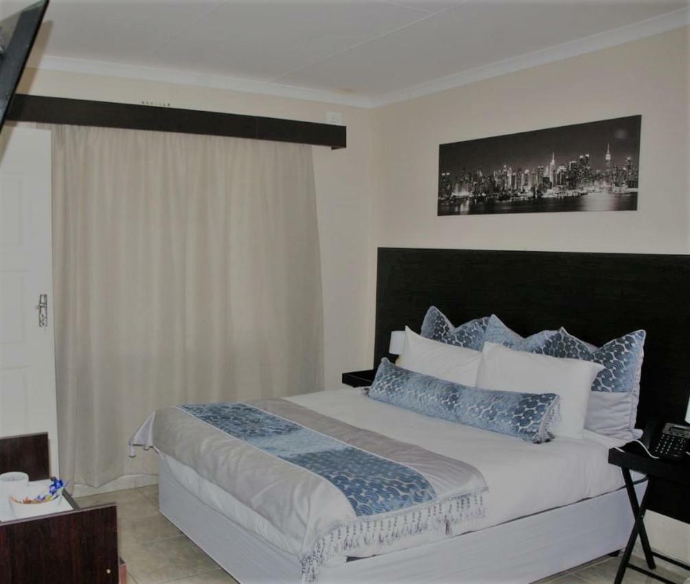 Savannah Guest House Polokwane Esterno foto