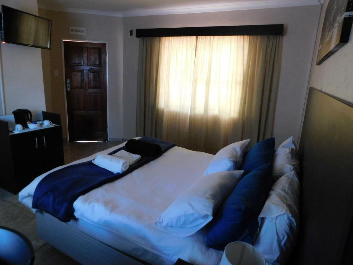Savannah Guest House Polokwane Esterno foto